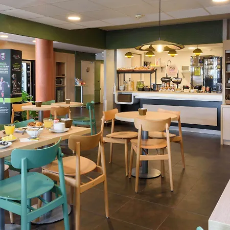 Cite De L'espace Gonord فندق